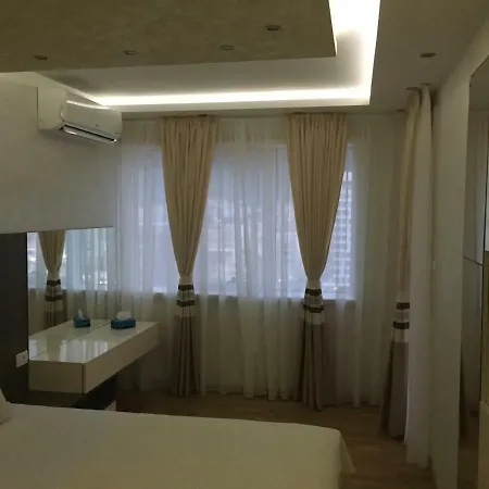 Panoramic Sea View 3-bedroom 50 M From The Sea