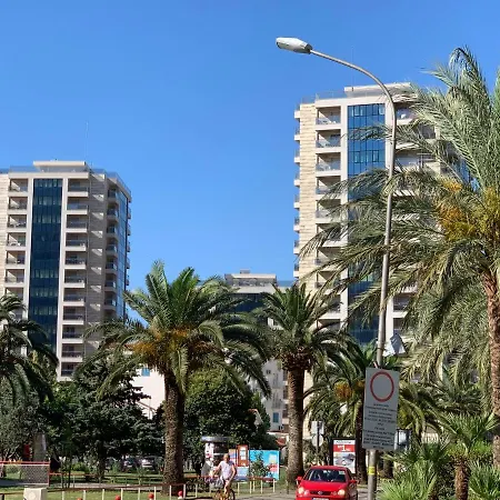 Panoramic Sea View 3-bedroom 50 M From The Sea Appartamento