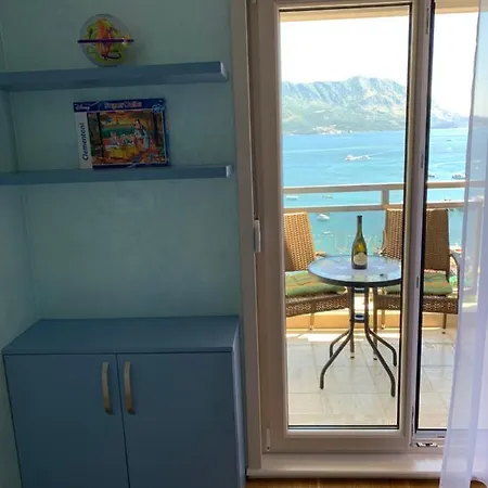 Apartamento Panoramic Sea View 3-bedroom 50 M From The Sea Budva