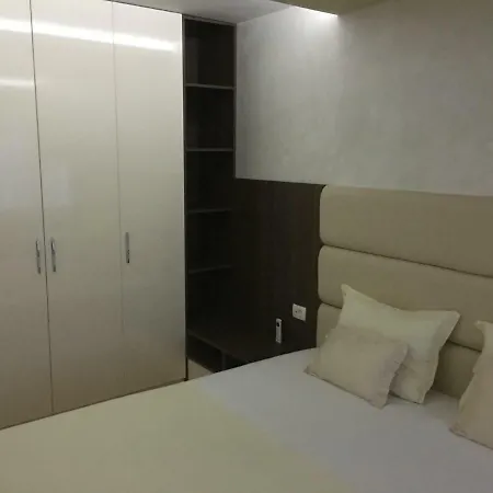 Panoramic Sea View 3-bedroom 50 M From The Sea Apartamento Budva