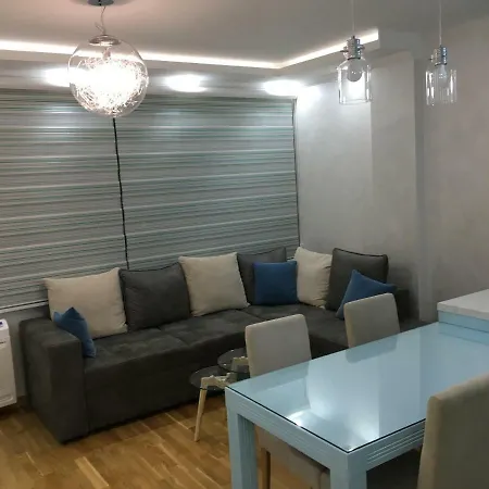 Panoramic Sea View 3-bedroom 50 M From The Sea